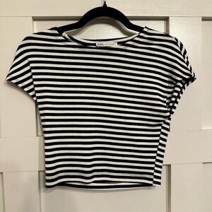 Zara Black and White Striped Women's Crop Top